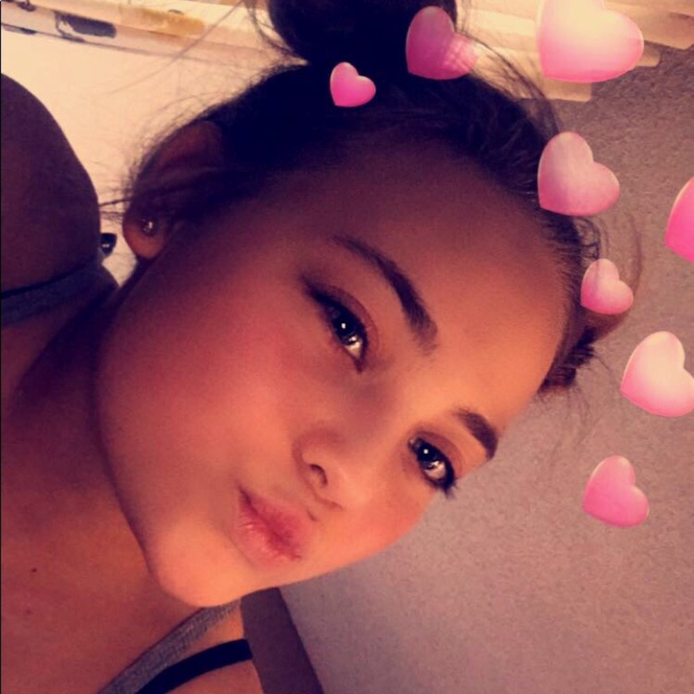 Meet your Posher, Alissa